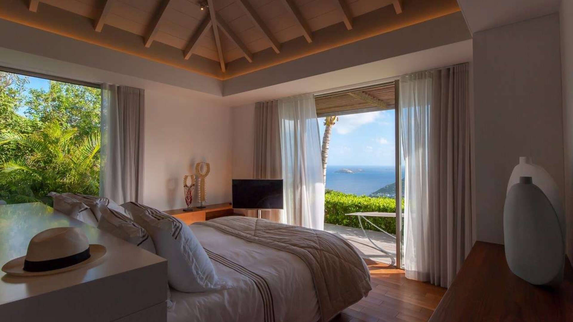 Bedroom at WV LNA, Colombier, St. Barthelemy