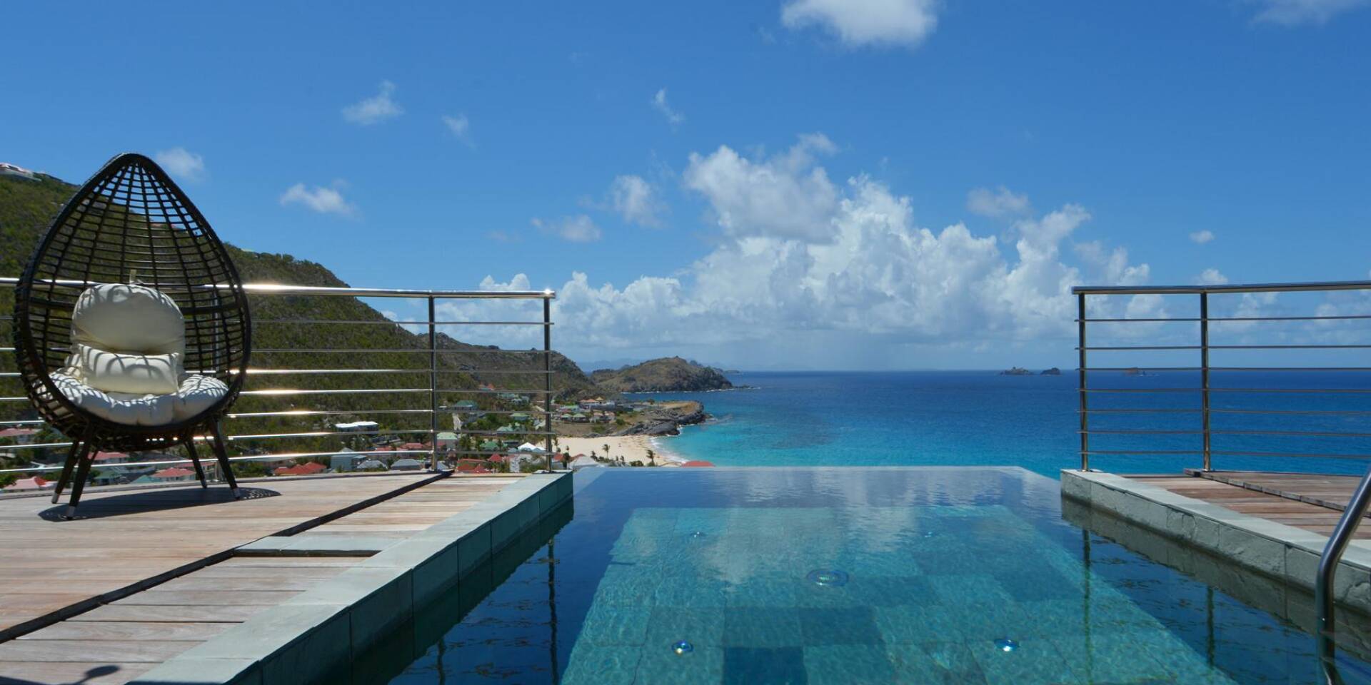 Flamands Bay