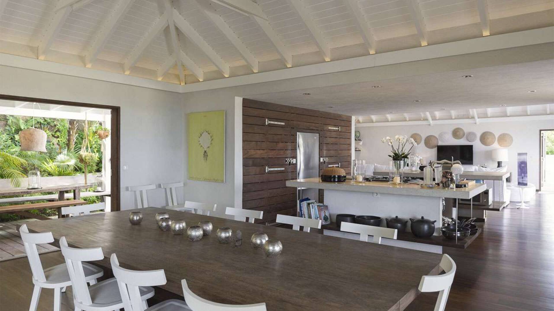 dining room at WV BIB, Vitet, St. Barthelemy