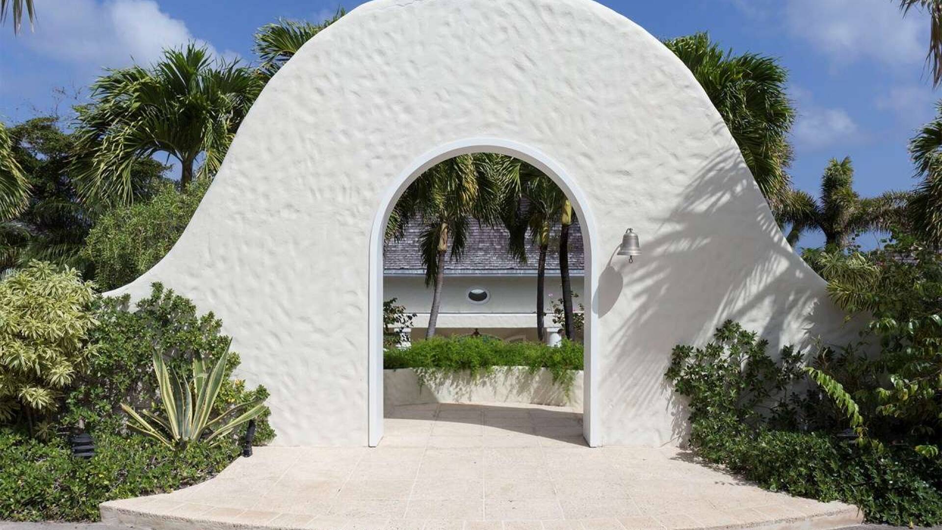 Exterior of WV JAY, Mont Jean, St. Barthelemy