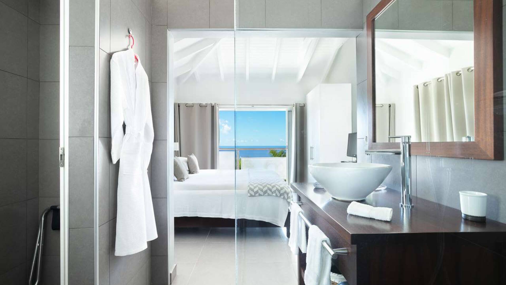 Bathroom at WV GGL, Gouverneur, St. Barthelemy