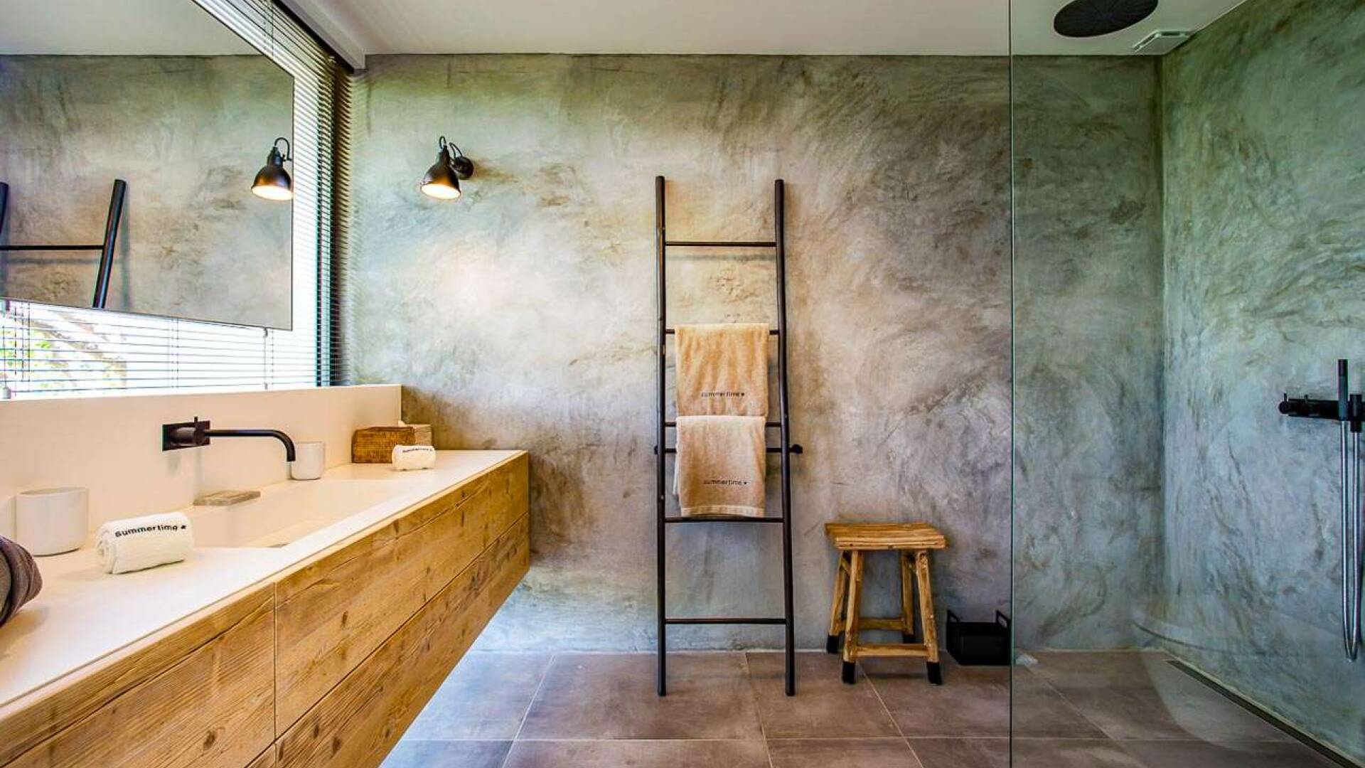 Bathroom at WV SUM, Pointe Milou, St. Barthelemy