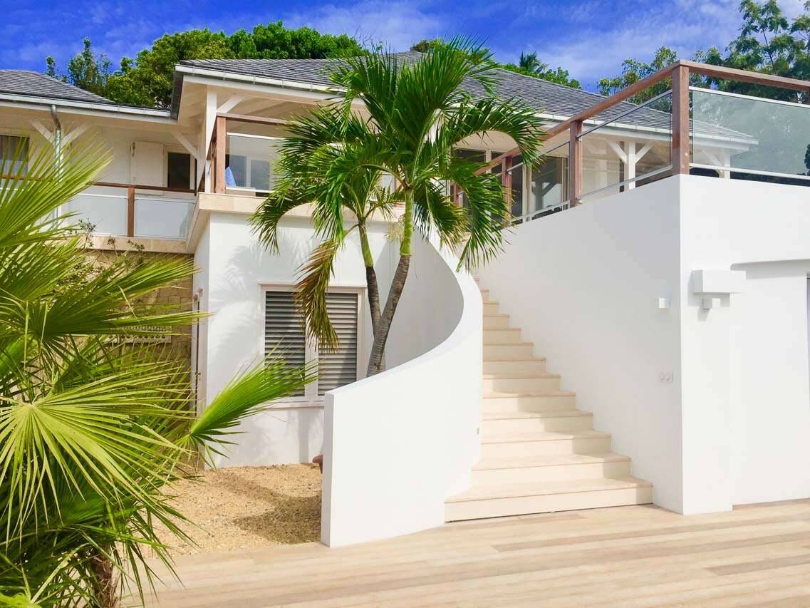Exterior of WV MRI, Camaruche, St. Barthelemy