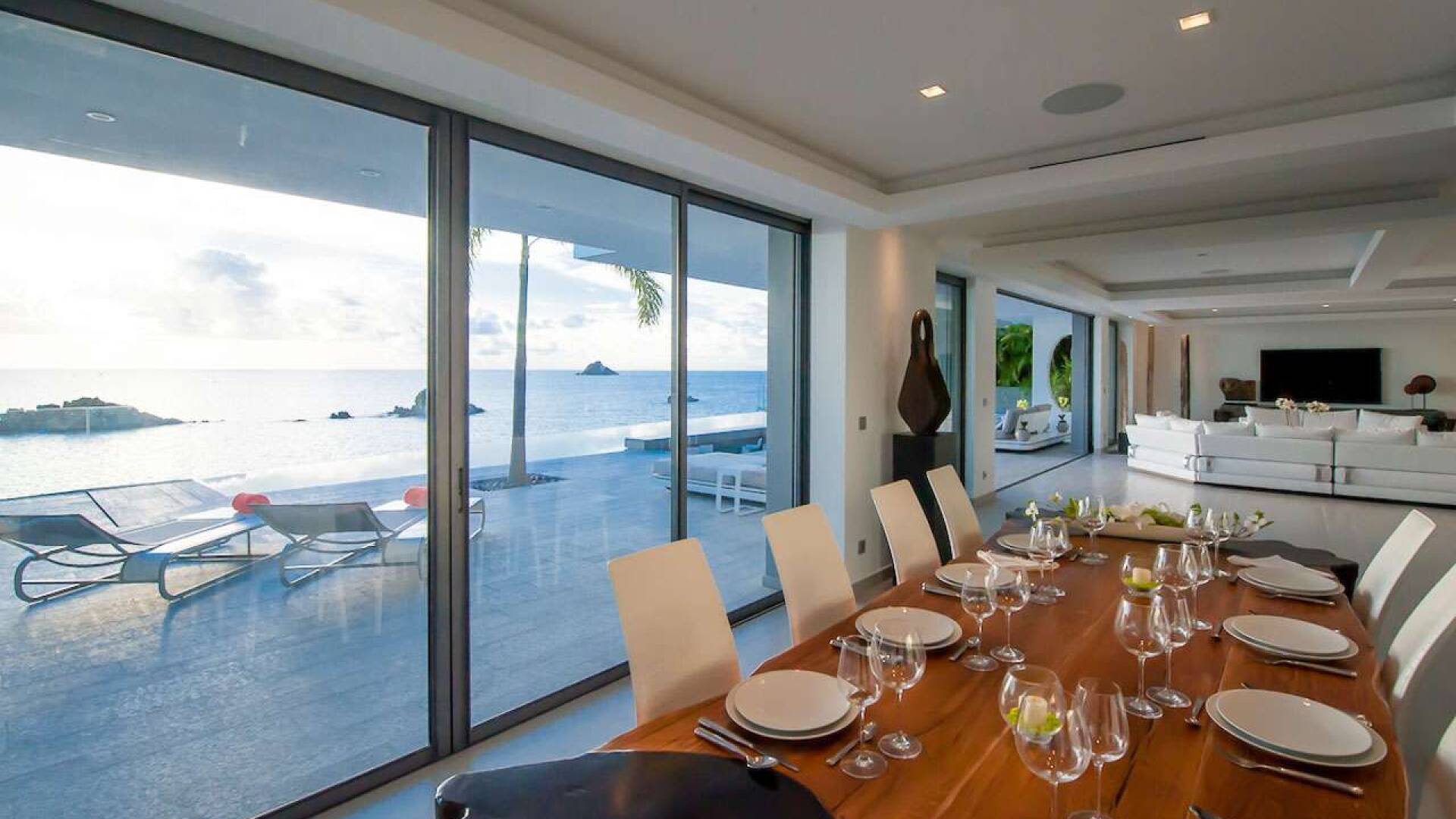 Dining Room at WV AXL, Gustavia, St. Barthelemy