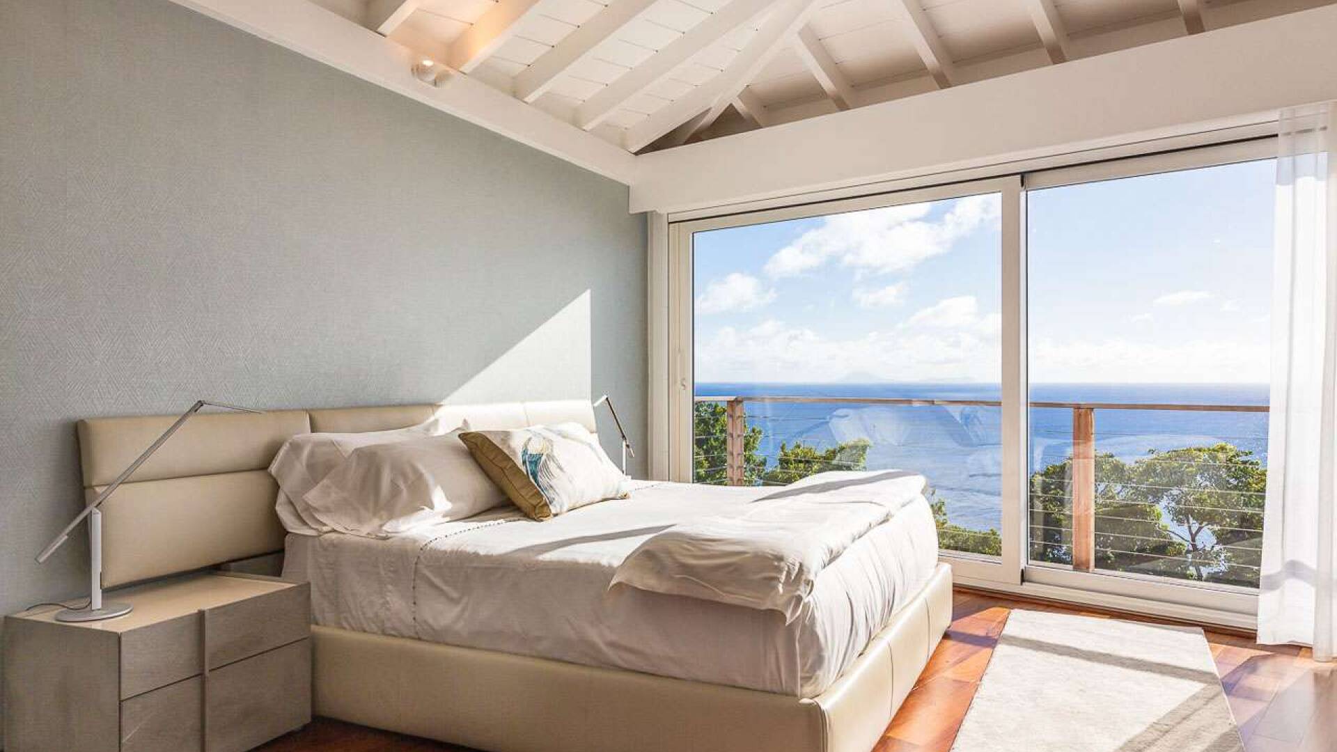 Bedroom at WV MER, Gouverneur, St. Barthelemy