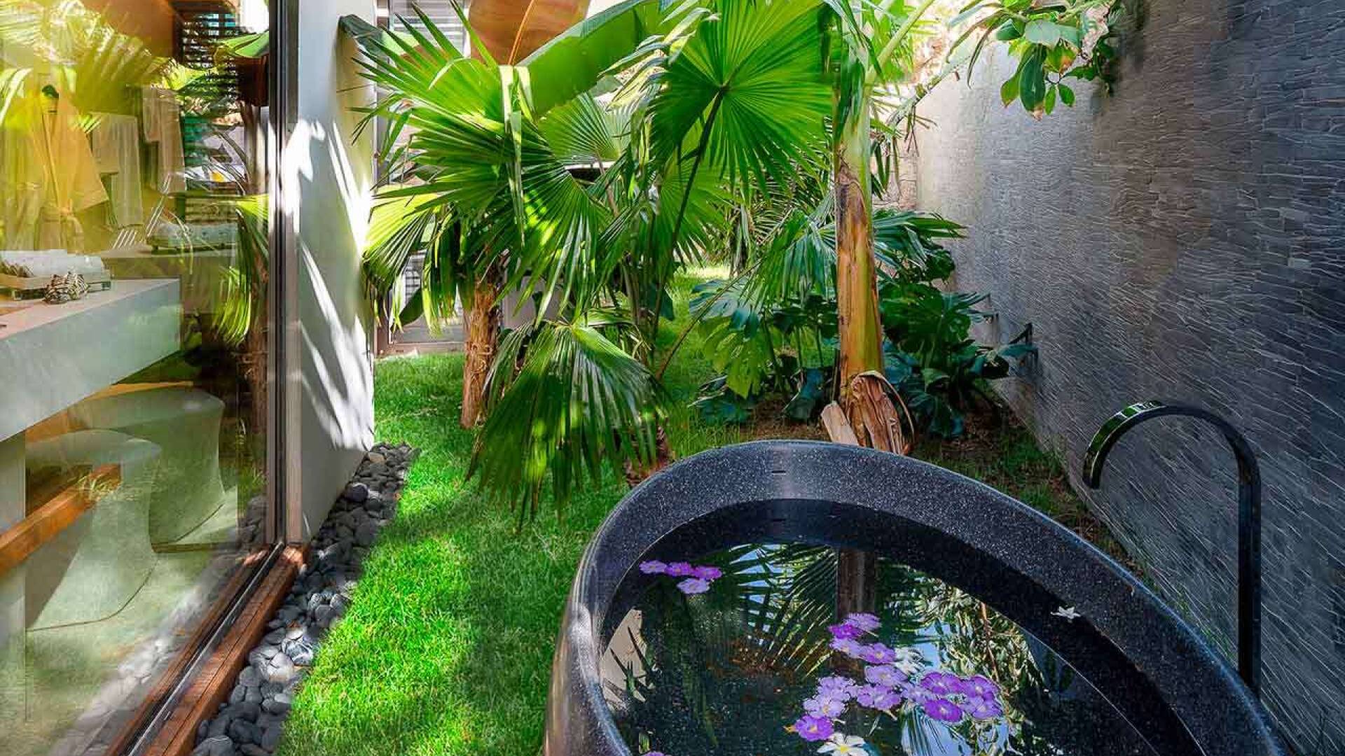 Bathroom at WV LER, Colombier, St. Barthelemy