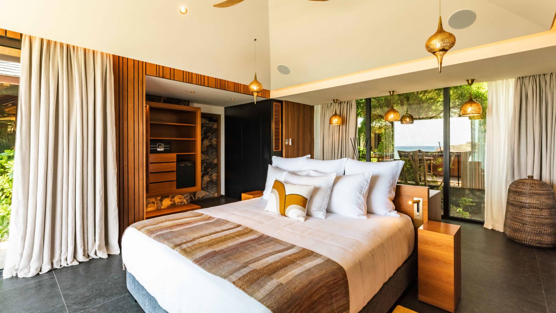 guest bedroom 1